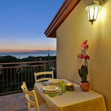 Casa Vacanze Villa Liotta Agropoli Exterior photo